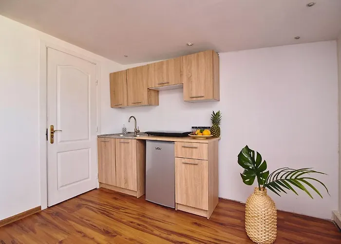 Regem Warynskiego * Warszawa