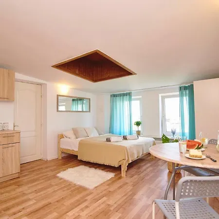 Regem Warynskiego Appartement Varsovie